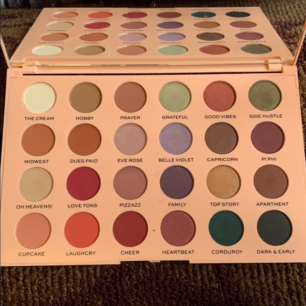 Makeup Revolution - The Emily Edit - The Wants